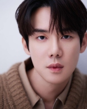 Yoo Yeon Seok