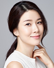 Lee Bo Young