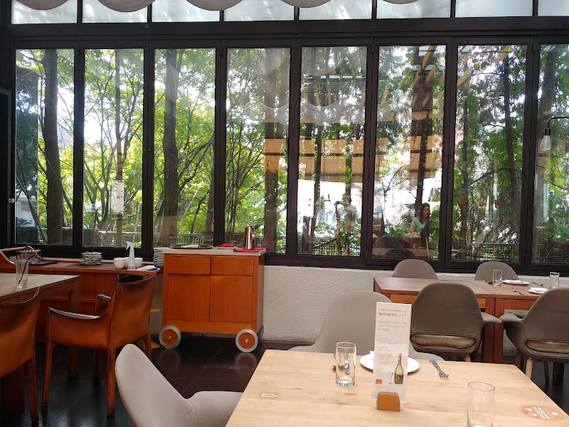 Queen's Park Cheongdam