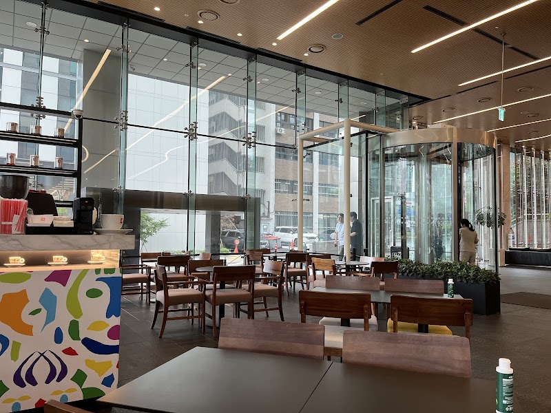 Illy Cafe Signature Tower