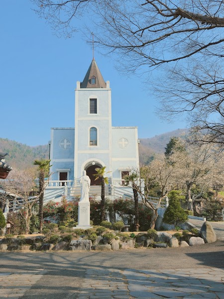 Munsan Catholic Church