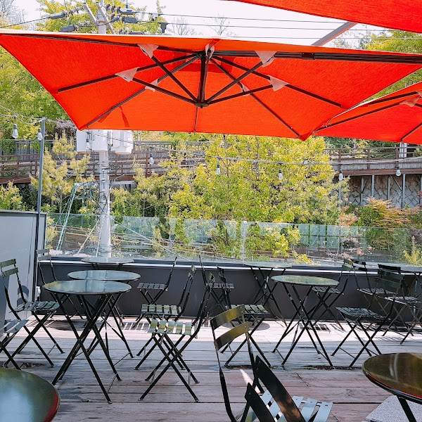 The 100 Smoke & Grill