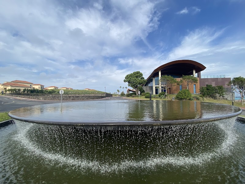 Camphortree Hotel & Resort