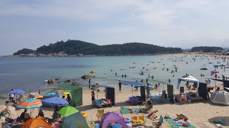 Jajakdo Beach