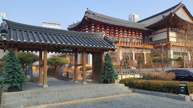 Songdo Hanok Village