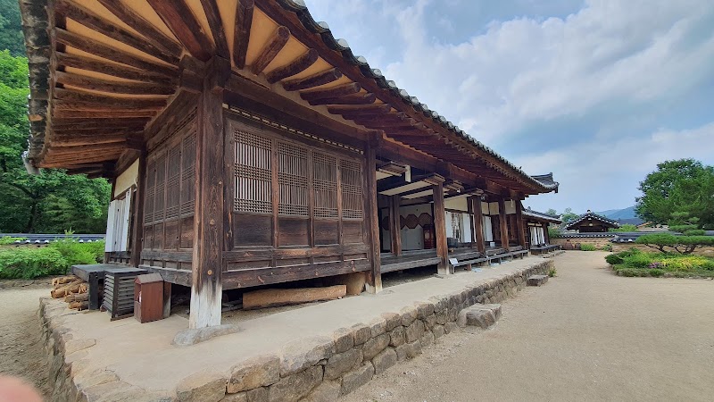Songso Old House